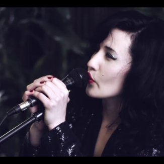 Vivien Glass - Little Lies (Fleetwood Mac Cover)