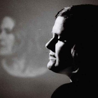 Alison Moyet Reassuring Pinches