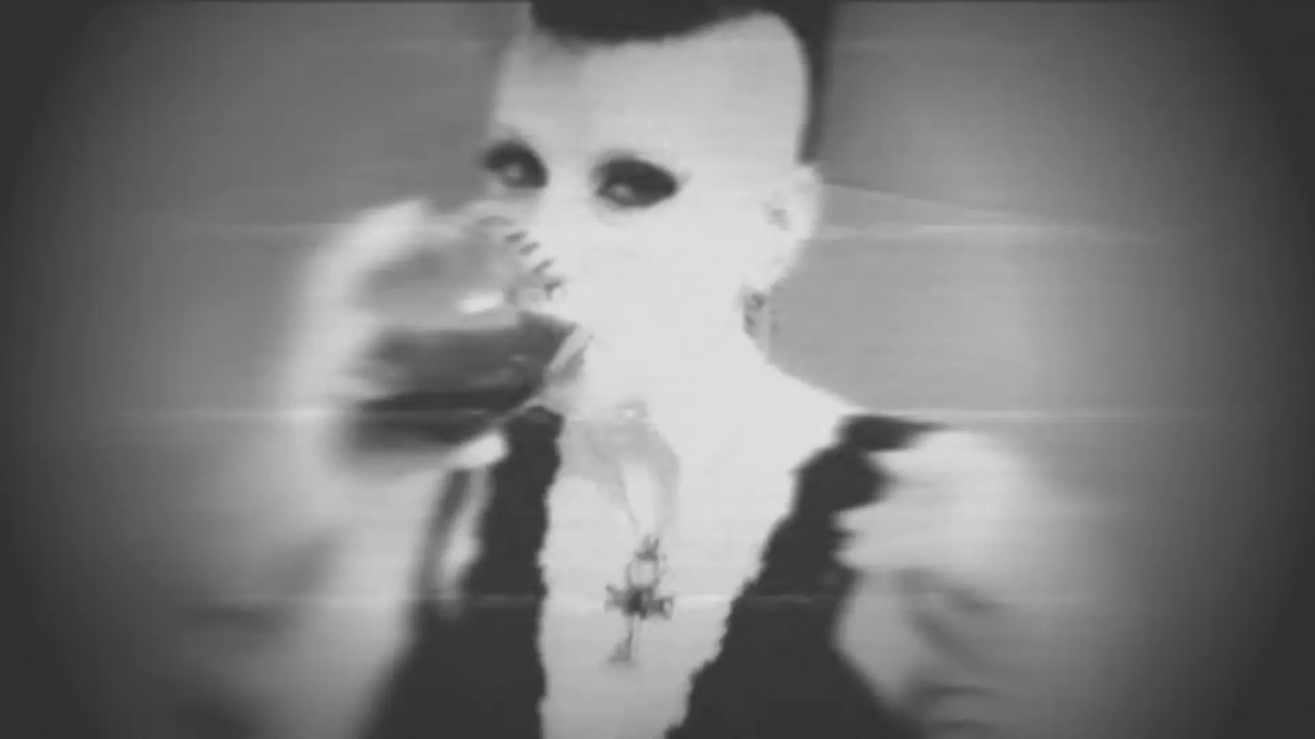 DEUS EX LUMINA ADDICTED TO YOUR PAIN Official Video 0 22 screenshot