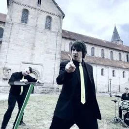 Alienare - Let This Moment Never End