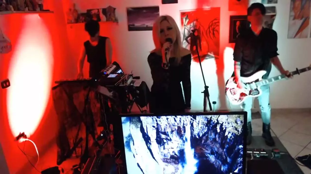 Ash Code performs free online concert due the Coronavirus