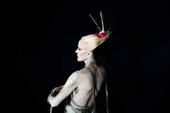 Daphne Guinness - Bedazzled