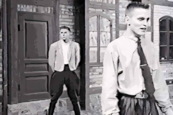 Elegant Machinery - Black Town