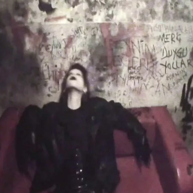 Elz And The Cult - Horrified
