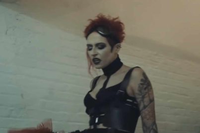 I Ya Toyah - Death's Kiss