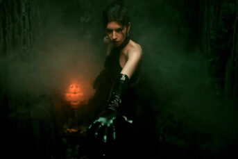 Julia Gaeta - Blur Divine