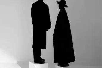 Kompromat - Lift Me Up