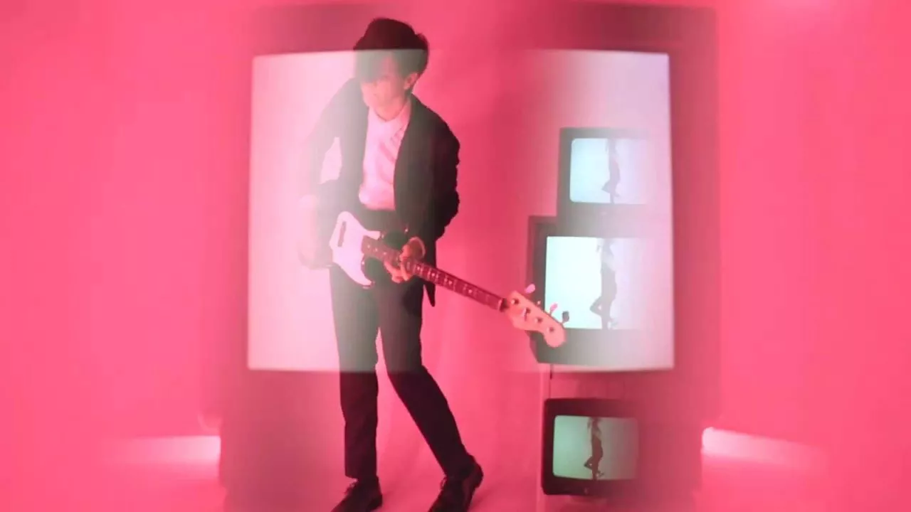 Korine - Cold Heart