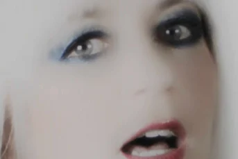 Ladytron - Sing