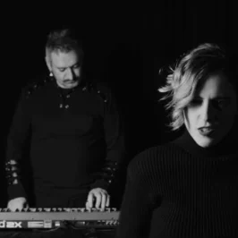 Lumière Sombre - She Dances In Darkness