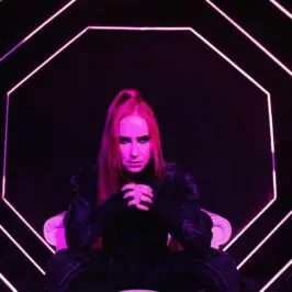 Miss FD - Distractions