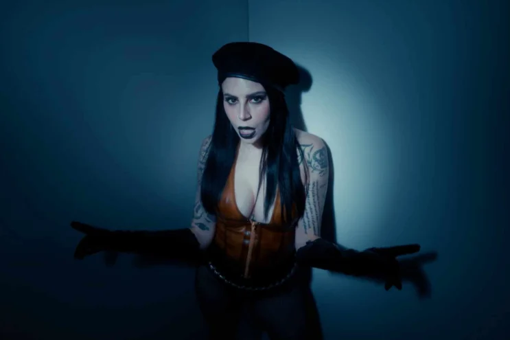 Miss Trezz - Control