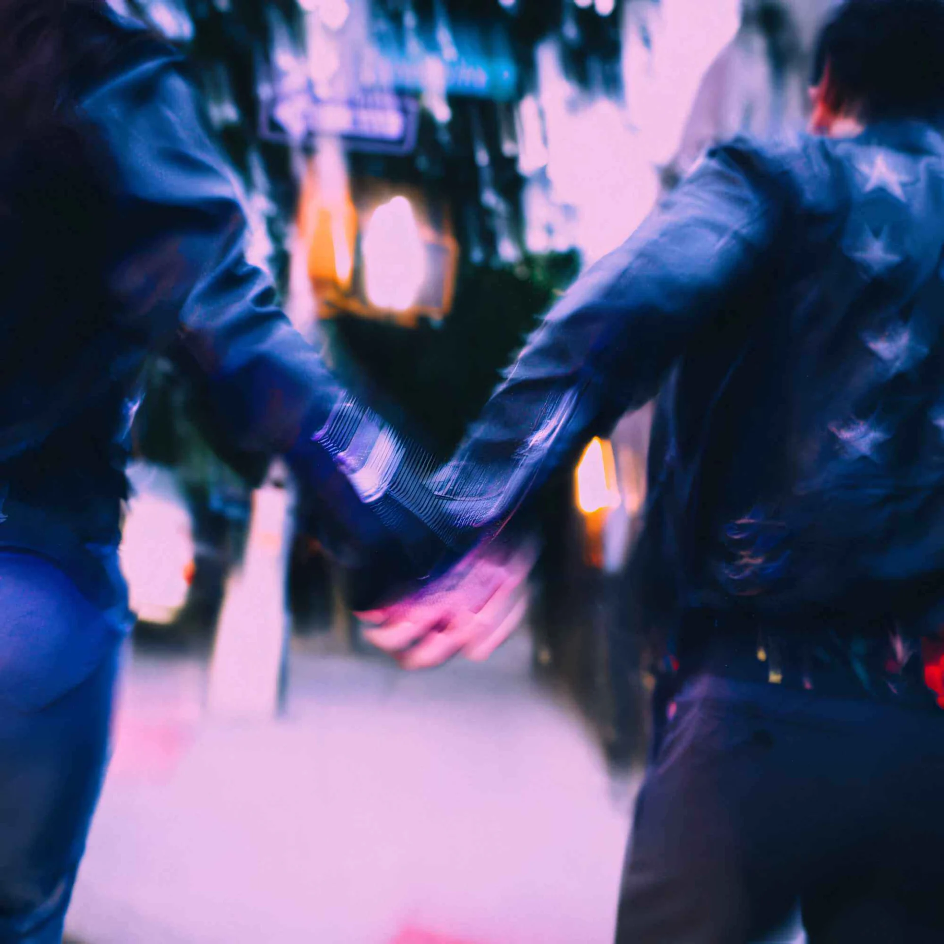 Soft Faith - Hold Me Closer (Feat. LEXXE) (Cover artwork)