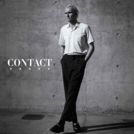 Vases - Contact